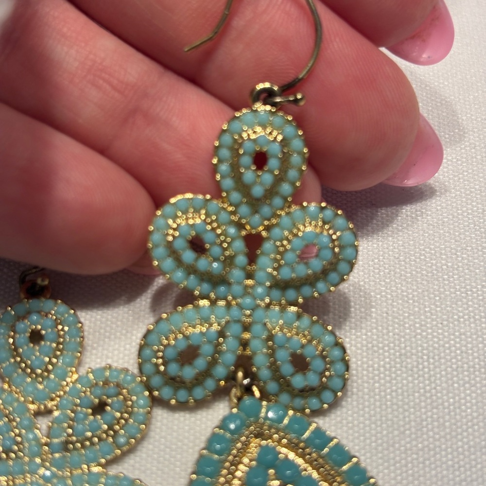 Elegant Gold and Turquoise Dangle Earrings Stella and Dot - Picture 3 of 6